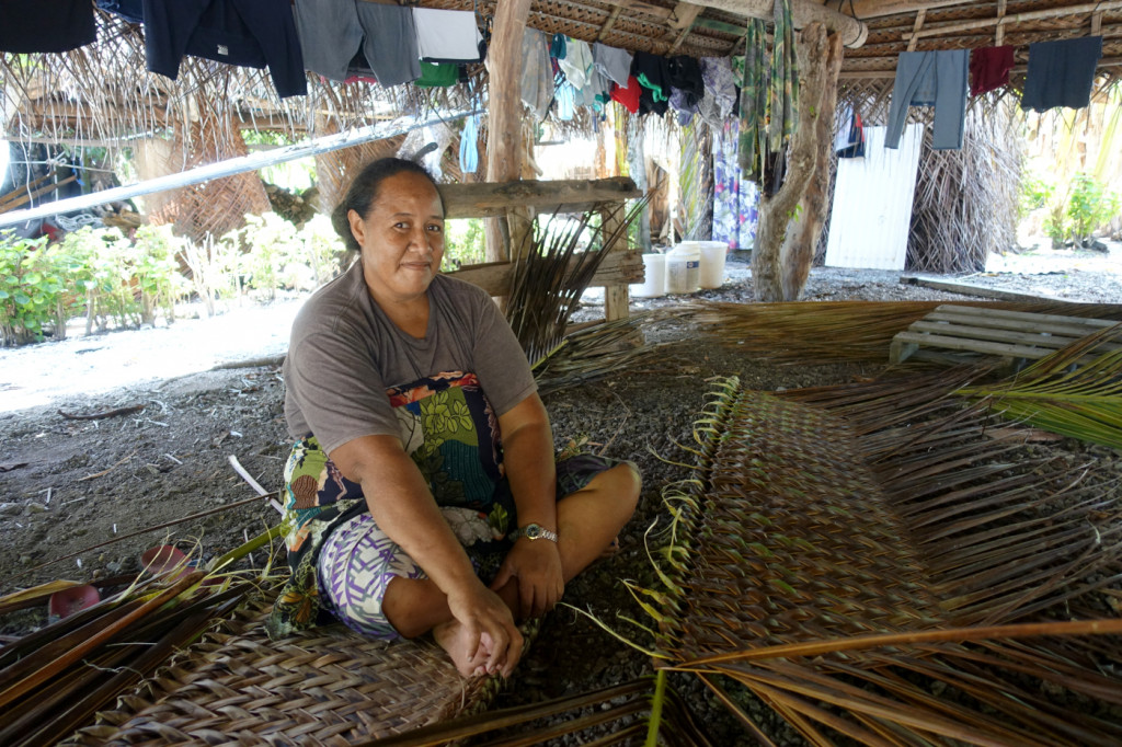 scaled_weaving_mat_DSC00360