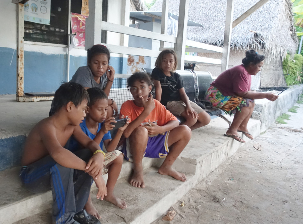 scaled_wifi_kids_DSC00380