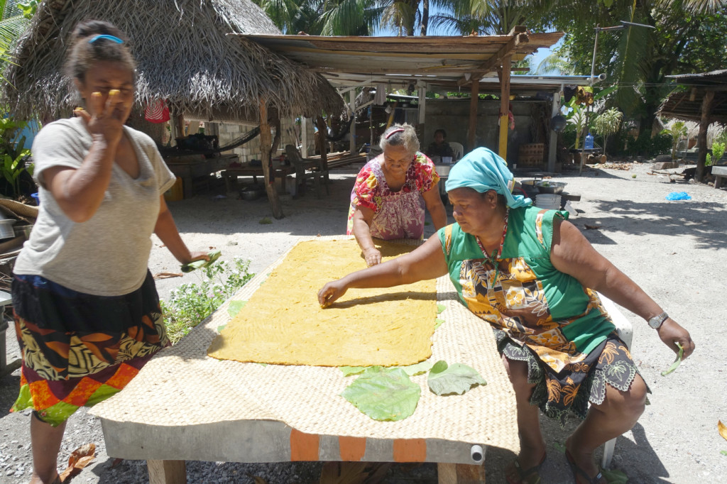 scaled_women_uru_DSC00330